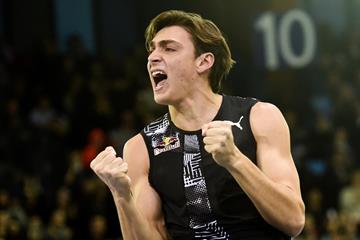 Armand Duplantis in Lievin (AFP/Getty Images)