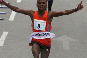 John Maluni edges Nicholas Chelimo in Belgrade (Dragan Bajic)