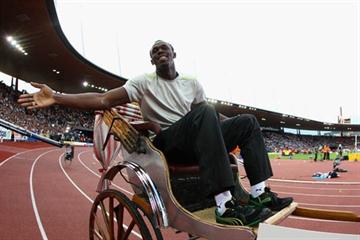 Usain Bolt arrives by rickshaw for the IAAF Golden League in Zurich's Letzigrund Stadium (Getty Images)