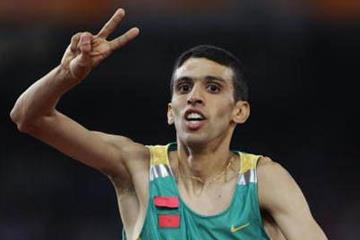 Hicham El Guerrouj takes his second Olympic gold in Athens (Getty Images)