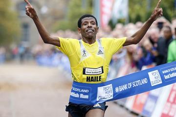 Haile Gebrselassie wins the 2013 Great Scottish Run Half Marathon in Glasgow (organisers)