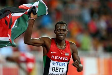 Nicholas Bett after winning the 400m hurdles at the IAAF World Championships, Beijing 2015 (Getty Images)