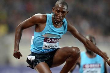 Conseslus Kipruto on his way to victory in the 3000m Steeplechase at the Shanghai Diamond League (Jiro Mochizuki)
