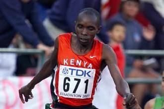 Bernard Barmasai in the 3000m steeplechase at the 2001 IAAF World Championships (© Allsport)