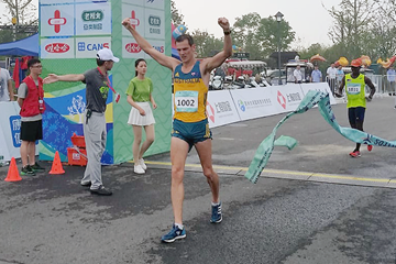 Dane Bird-Smith in action at the Around Taihu International Race Walking Multi-Day Competition ()