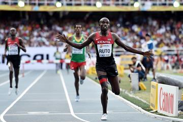 Vincent Kipyegon Ruto wnning the boys' 2000m steeplechase at the IAAF World Youth Championships, Cali 2015 (Getty Images)