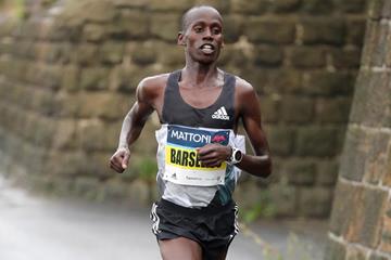 Barselius Kipyego en route to victory in the 2016 Usti nad Labem half marathon (Giancarlo Colombo/organisers)