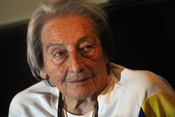 1952 Olympic javelin champion Dana Zatopkova (AFP / Getty Images)