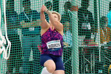 Anita Wlodarczyk spins to a meeting record in Ostrava (Bob Ramsak)