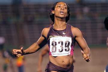 Shelly-Ann Fraser-Pryce wins in Kingston (AFP / Getty Images)