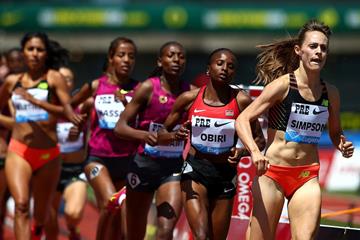 USA's Jenny Simpson leads the 1500m at the IAAF Diamond League meeting in Eugene (Getty Images)