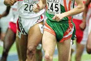 Nolan and Motchebon in the 800m Semi-Final (© Allsport)