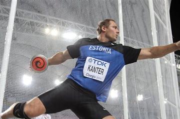 Gerd Kanter of Estonia competes in the men's Discus Throw final in Daegu (Getty Images)