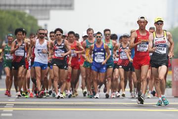 Early stages of the men's 20km race walk at the World Race Walking Team Championships in Taicang (Getty Images)
