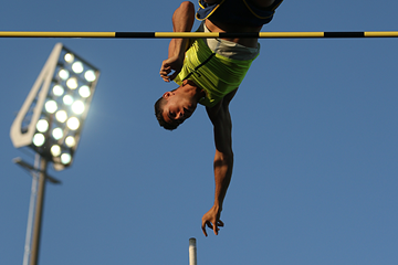 Thiago Braz in the pole vault at the IAAF Diamond League meeting in Lausanne (Getty Images)