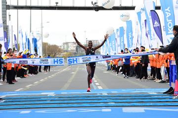 Diana Chemtai Kipyokei wins the Istanbul Marathon (Organisers)