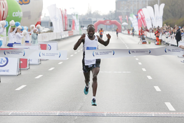 Gilbert Masai wins the Warsaw Half Marathon (Organisers)