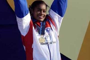 Yipsi Moreno of Cuba celebrates her world hammer gold medal (Getty Images)