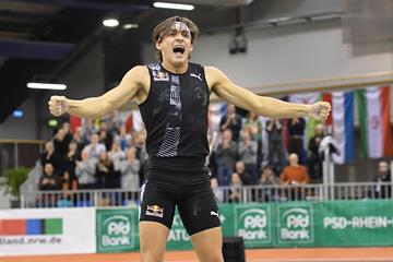Armand Duplantis after topping 6.00m in Dusseldorf (Gladys Chai von der Laage )