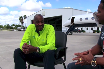 Kevin Young on IAAF Inside Athletics (IAAF)