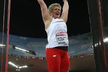 Anita Wlodarczyk celebrates her winning hammer thow at the IAAF World Championships, Beijing 2015 (Getty Images)