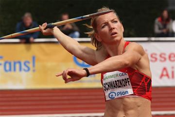 Lilli Schwarzkopf on her way to victory in the heptathlon in Ratingen (Gladys Chai von der Laage)