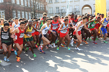 The start of the men's race at the IAAF World Half Marathon Championships Copenhagen 2014 (AFP / Getty Images)