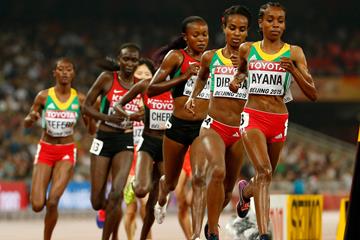 Almaz Ayana leads the 5000m at the IAAF World Championships, Beijing 2015 (Getty Images)