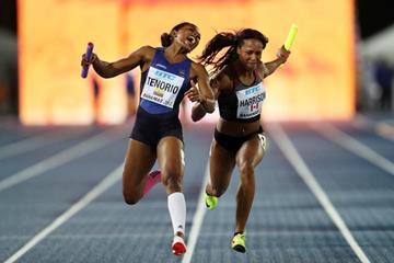 Angela Tenorio of Ecuador and Shaina Harrison of Canada in the women's 4x100m B final in Nassau (Getty Images)