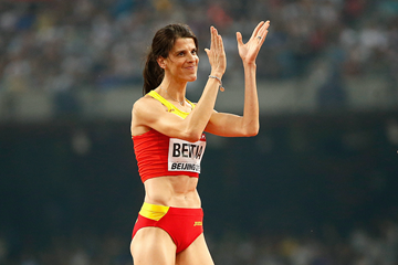 Ruth Beitia in the high jump at the IAAF World Championships (Getty Images)