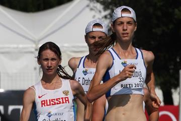 Anezka Drahotova leading the 2013 European Athletics Junior Championships 10,000m Race Walk (Getty Images)