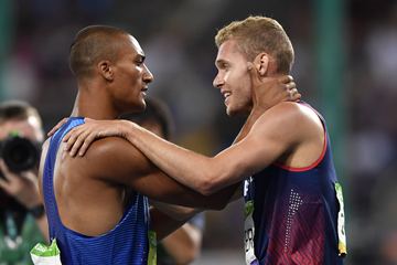 Ashton Eaton and Kevin Mayer after the decathlon 1500m at the Rio 2016 Olympic Games (AFP / Getty Images)