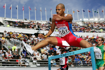 Felix Sanchez in action in the heats of the men's 400m hurdles (Getty Images)