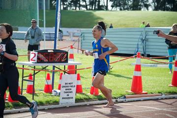 Wayne Botha - barefoot runner ()