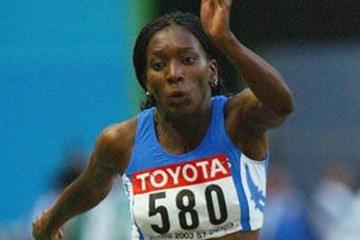 Magdelin Martinez of Italy wins bronze in the women's triple jump (Getty Images)