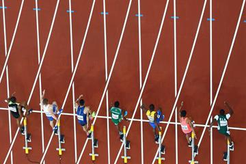 Runners leaving the blocks (Getty Images)