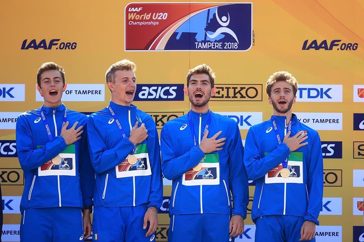 Italy 4x400m ()