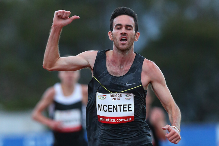 Sam McEntee wins the 5000m at the Briggs Athletics Classic in Hobart ()