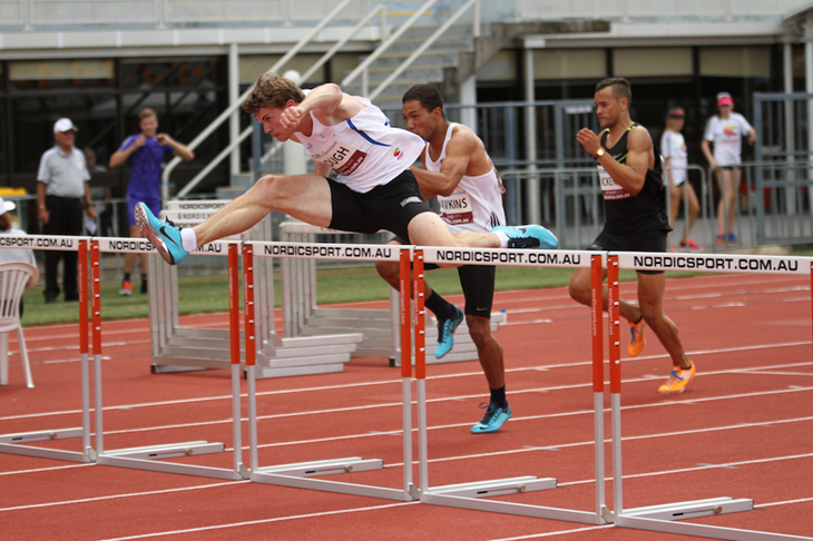 Nick Hough hurdling ()