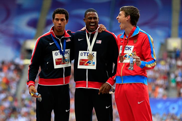 David Oliver laughs during the medal ceremony in Moscow ()
