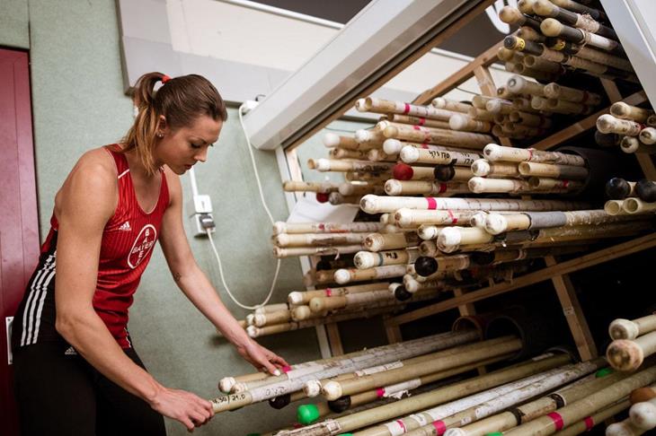 Katharina Bauer trains after her surgery (picture alliance)