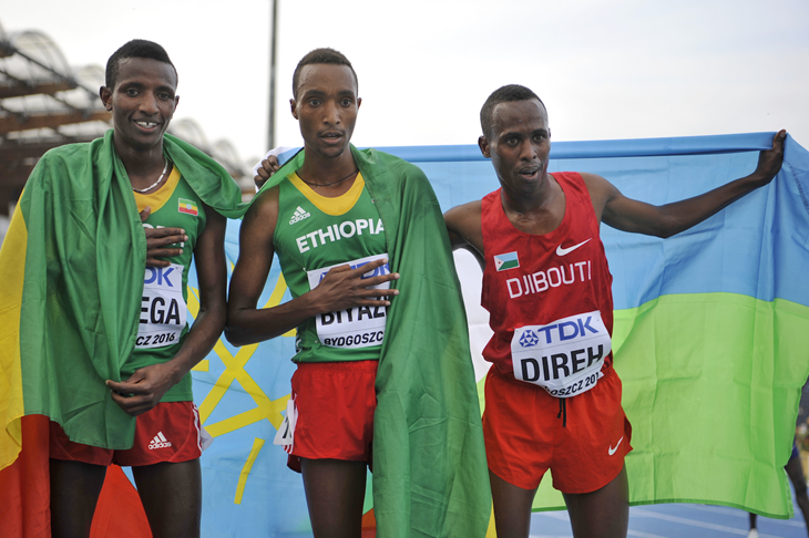 Selemon Barega celebrates at the 2016 World U20 Championships (Getty Images)