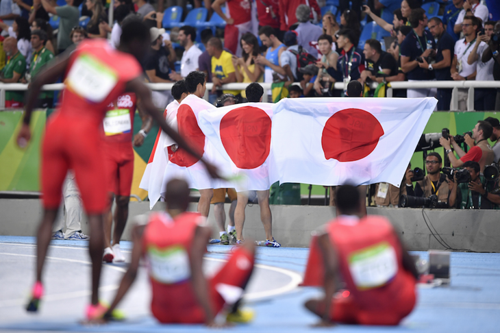 Japanese 4x100m relay celebrates in Rio (AFP / Getty Images)