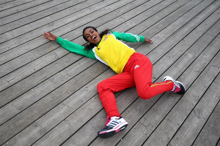 Genzebe Dibaba laying on the pier ahead of Sopot 2014 ()